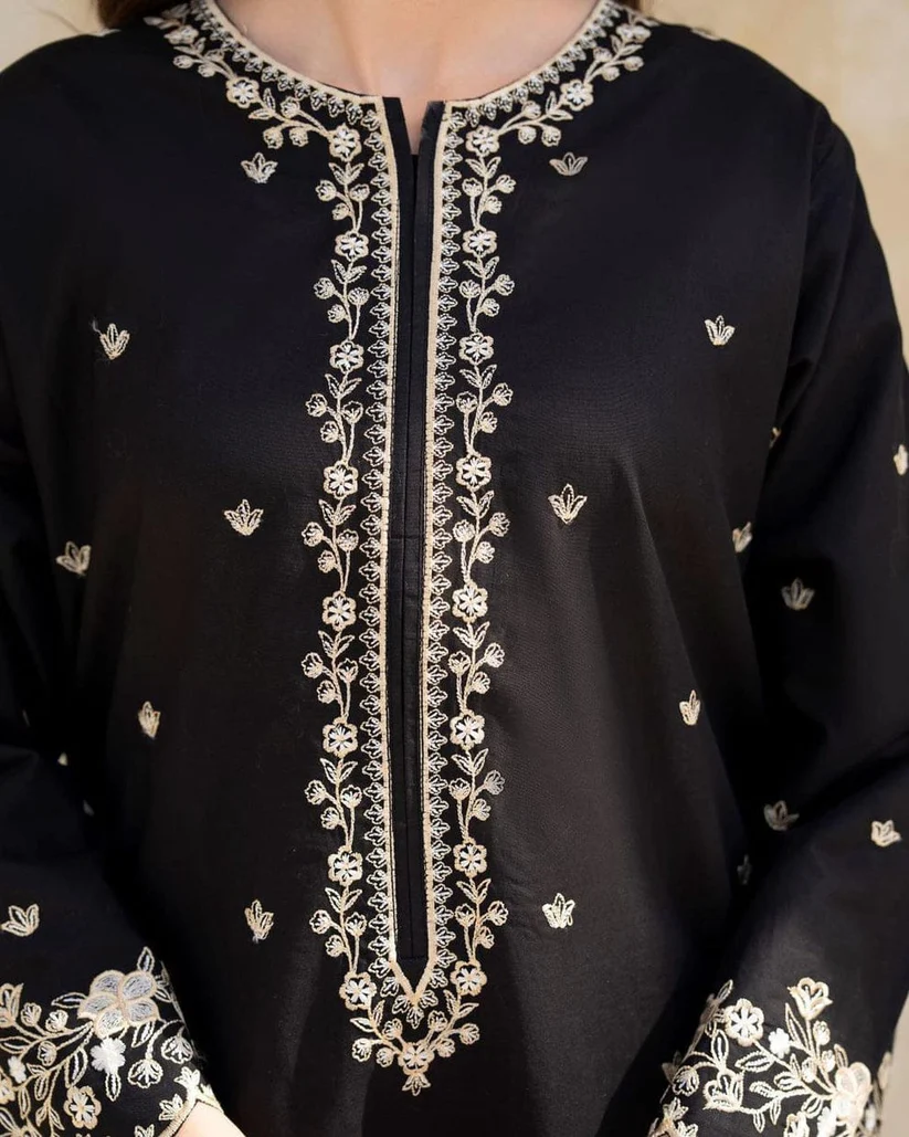 PEARLY BLACK