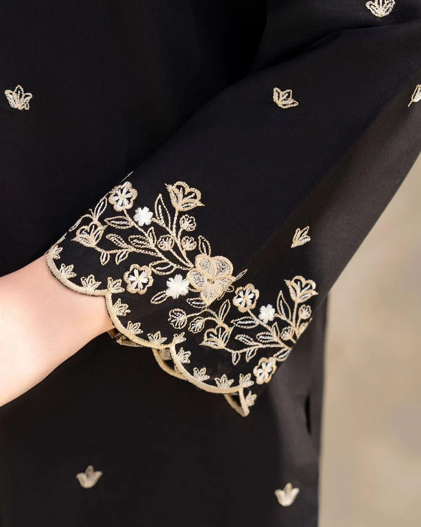 PEARLY BLACK