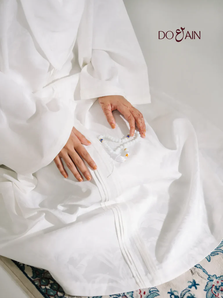 Jasmin Abaya