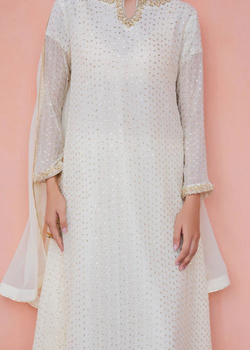 Stella Offwhite