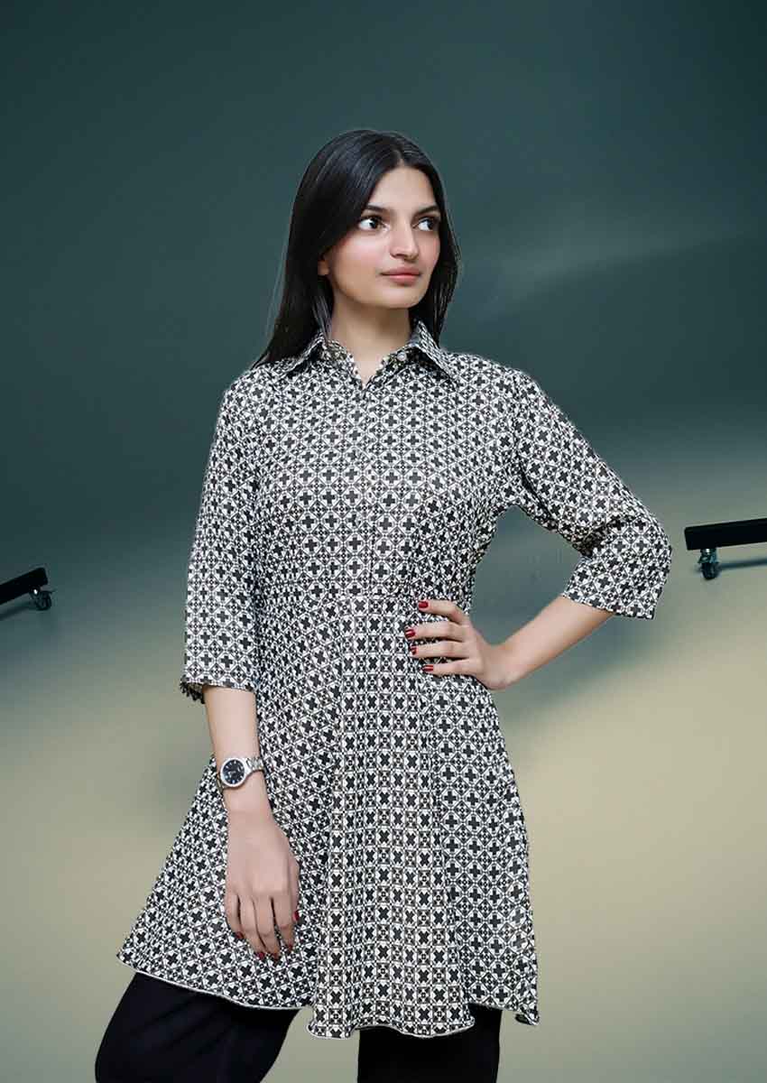 KAARI KURTI