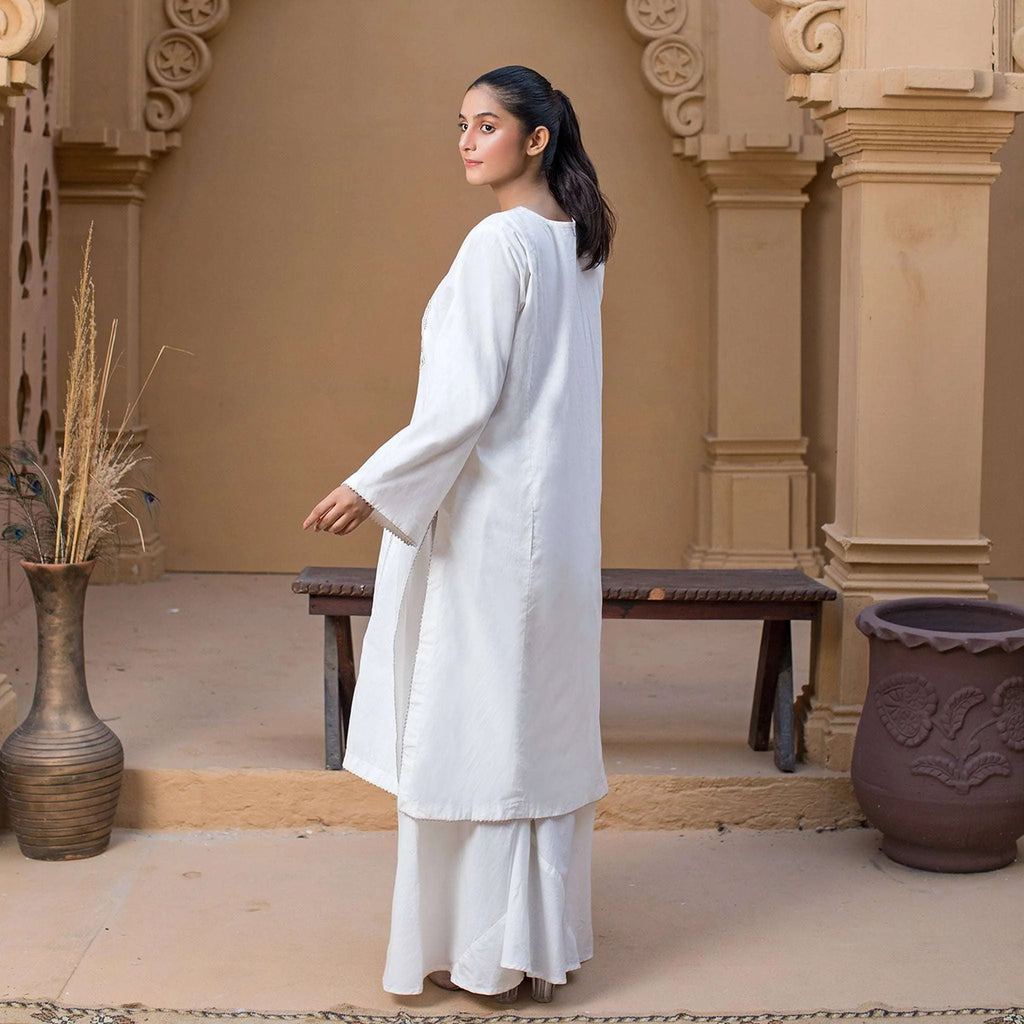 safeed kurta