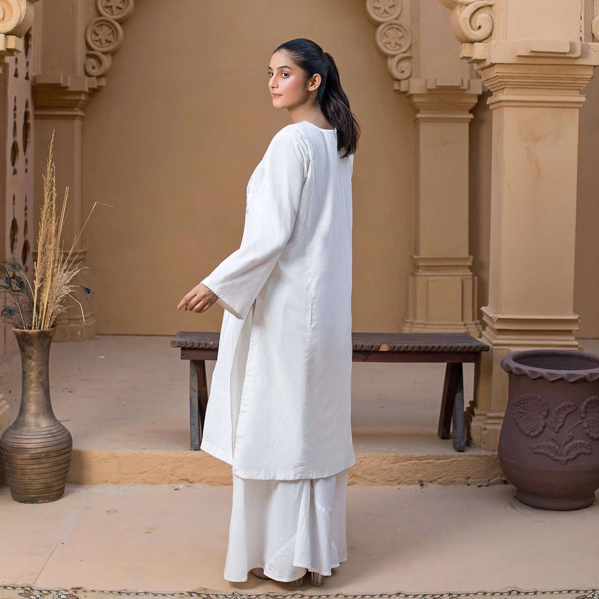 safeed kurta