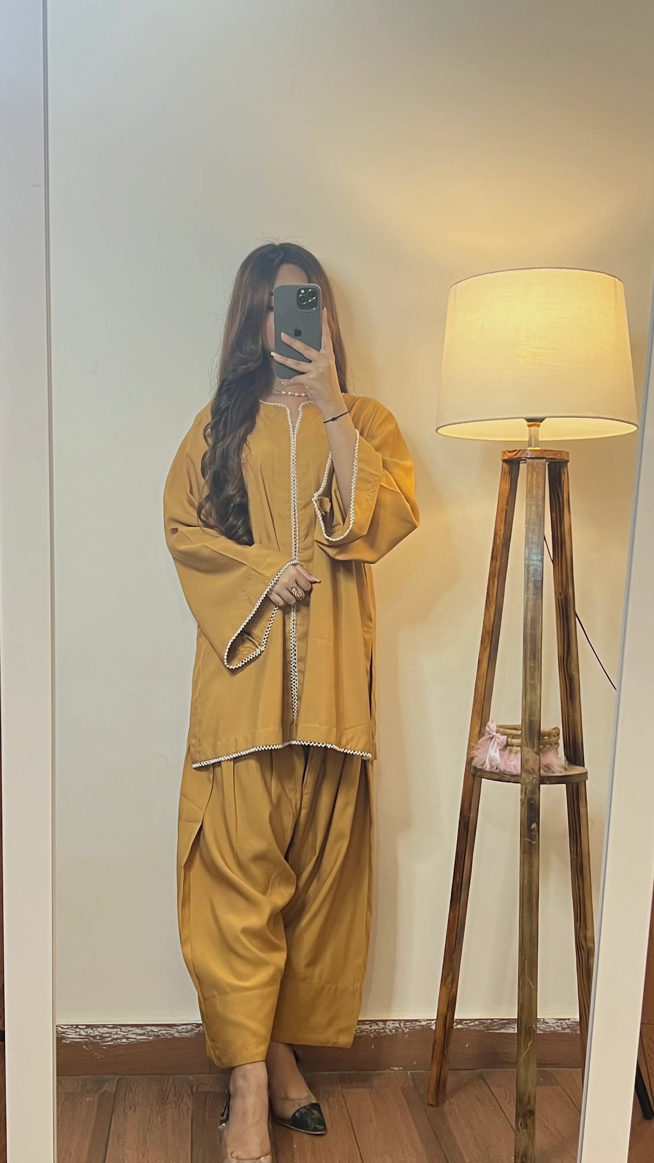 sunahri Farshi Set