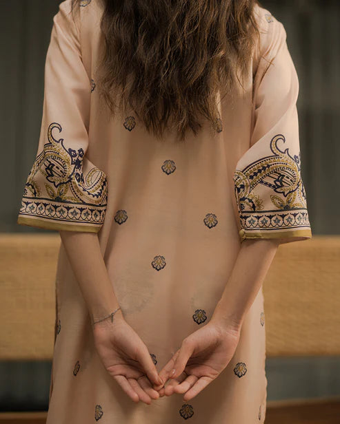 Beige Blossom
