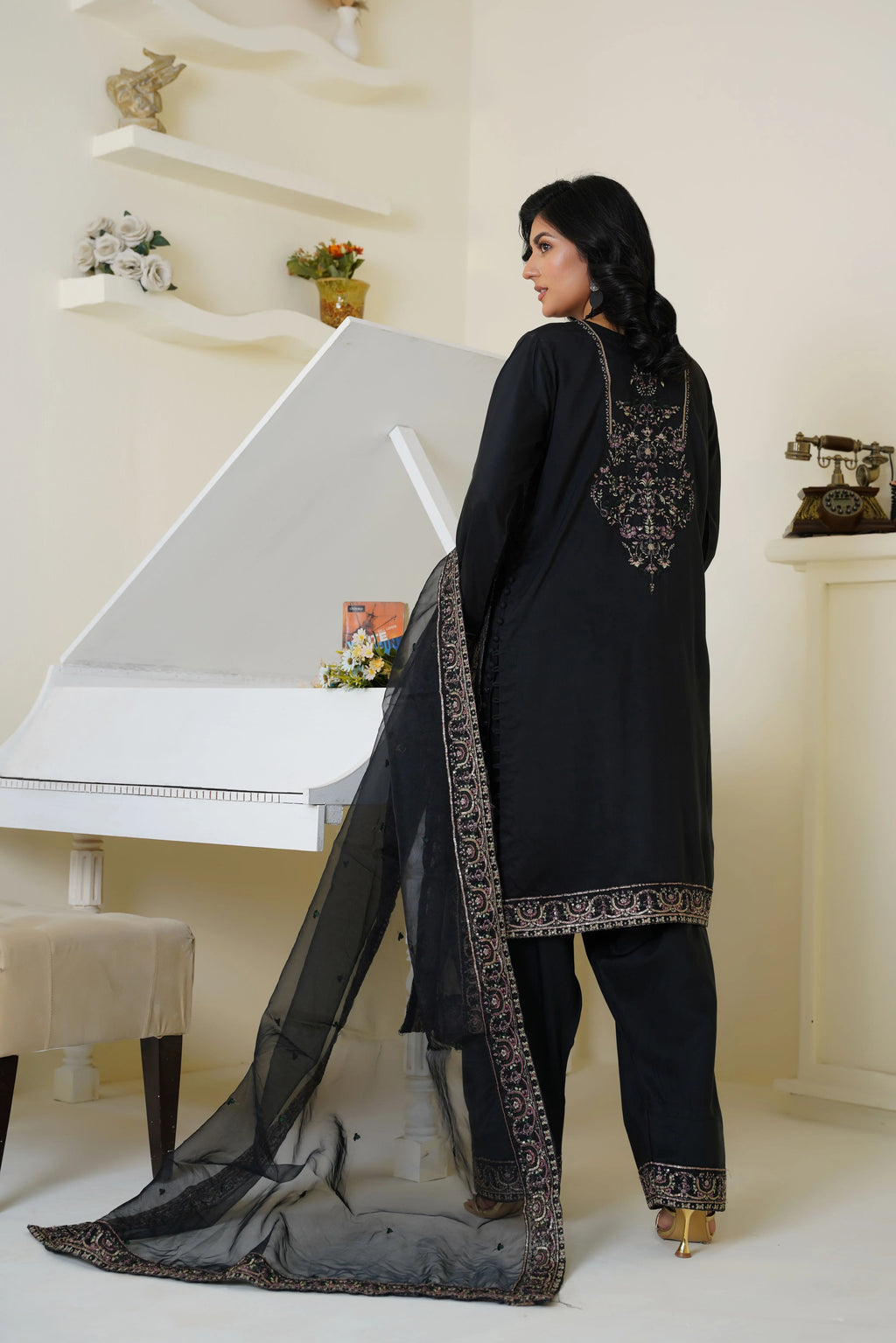 Classic Black
