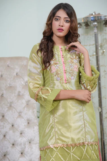 ZEENAT by Ruby