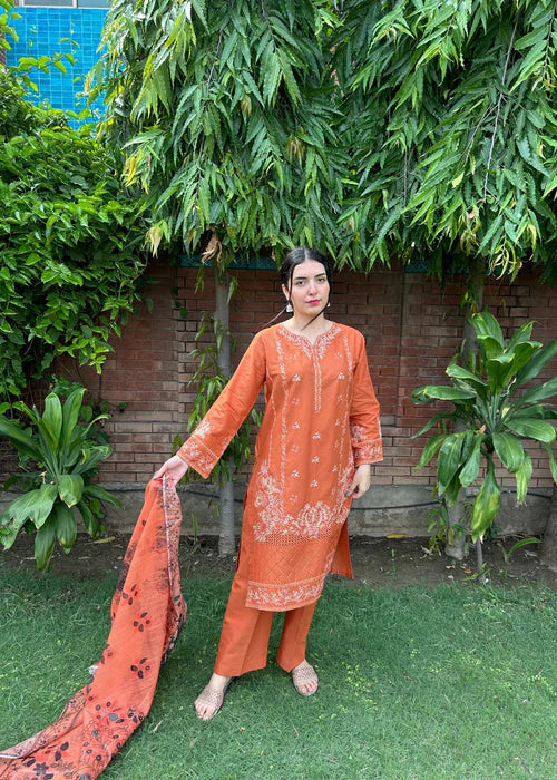 Attire Pret Rust