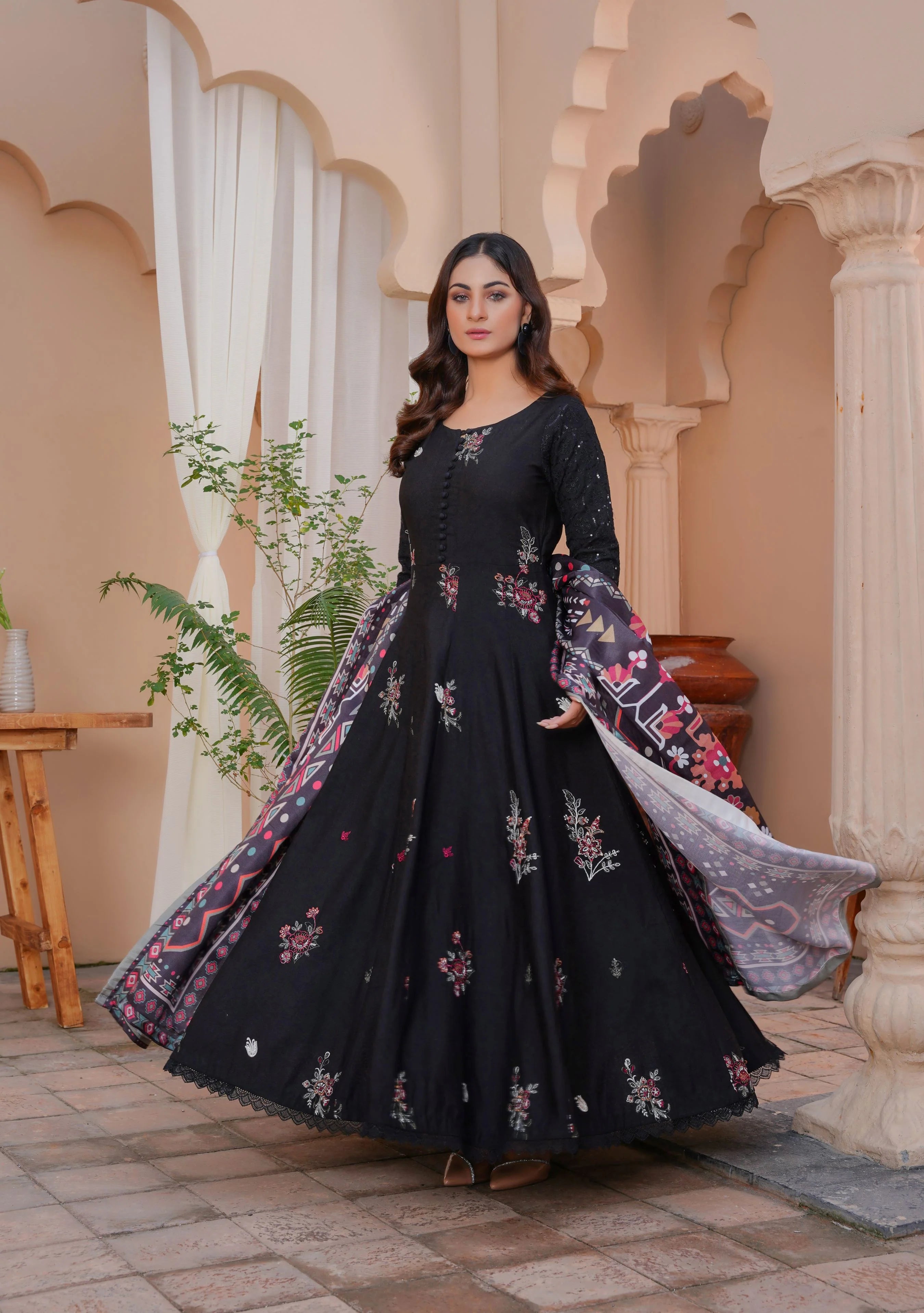 BLACK 3 PC Embroidered Karandi Pret