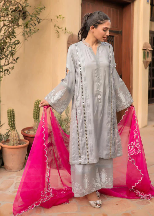 Yusra Ansari Callia