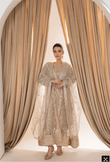 Harika Pista Pearl Coat