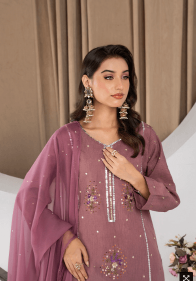 Aaliyah Dusky Muave