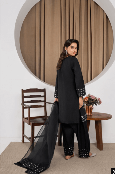 Eshal Pure Black