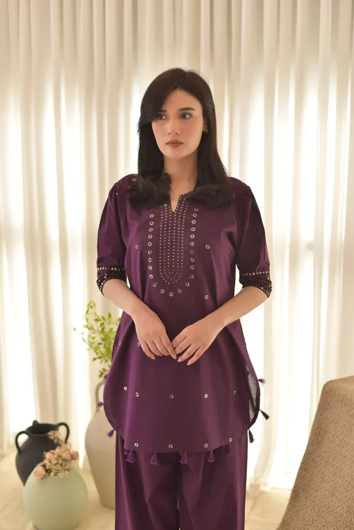 Lucia Farshi set