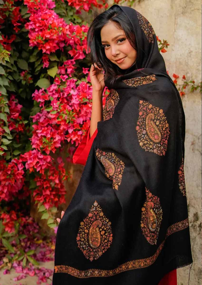 Black Shawl