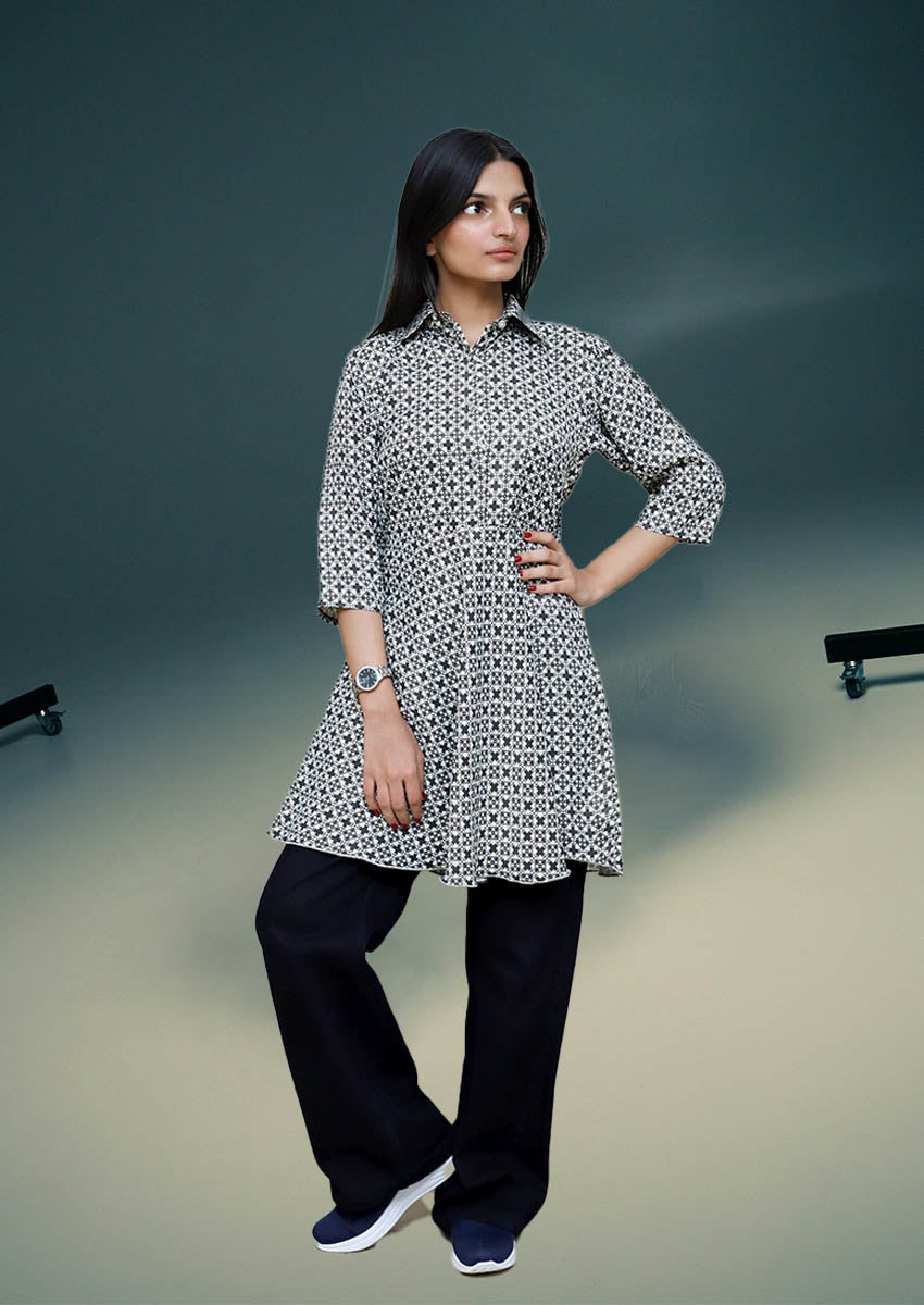 KAARI KURTI