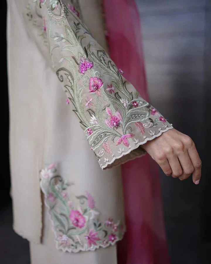 Afsana offwhite