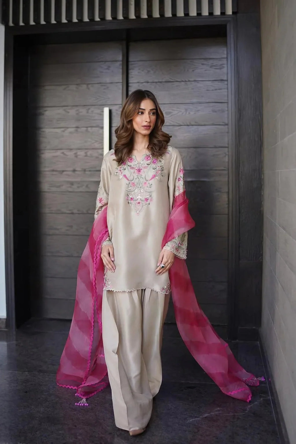 Afsana offwhite