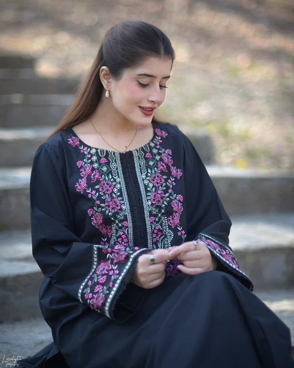 BLACK FLORAL