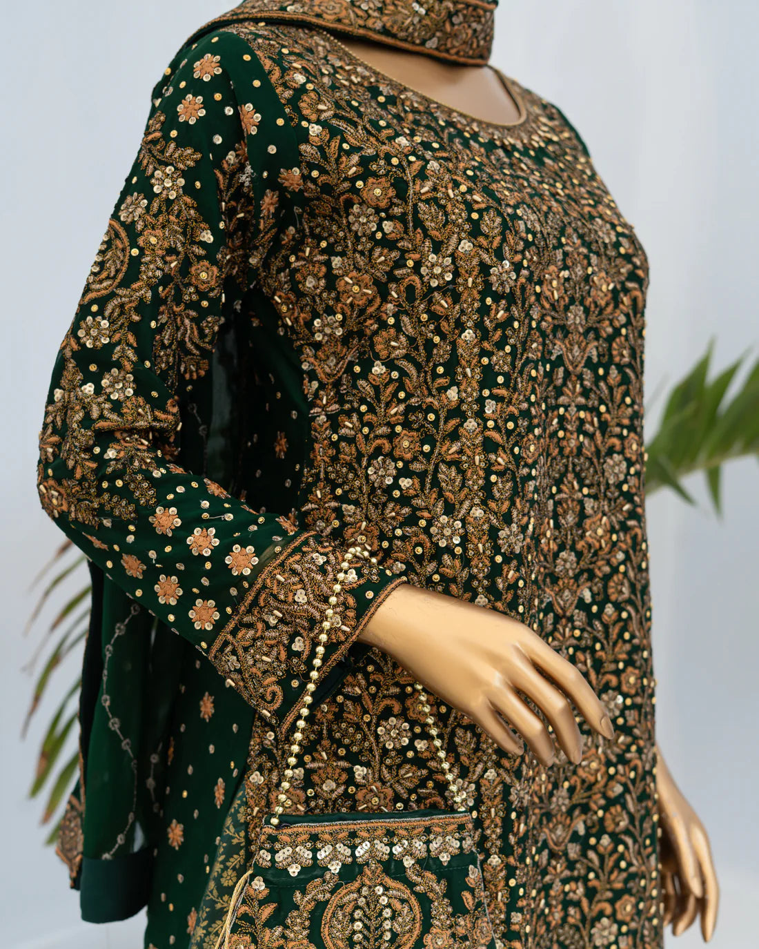 Zunairah Bottle greenss