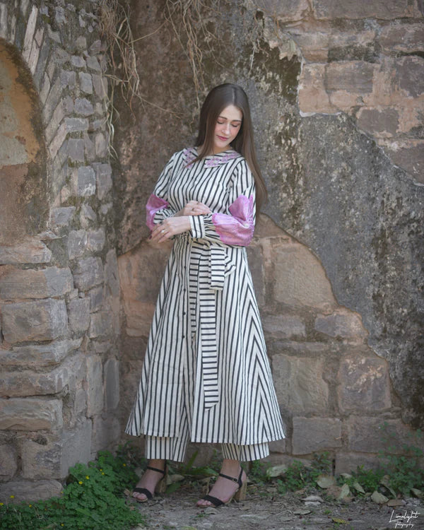 Minimal Stripe