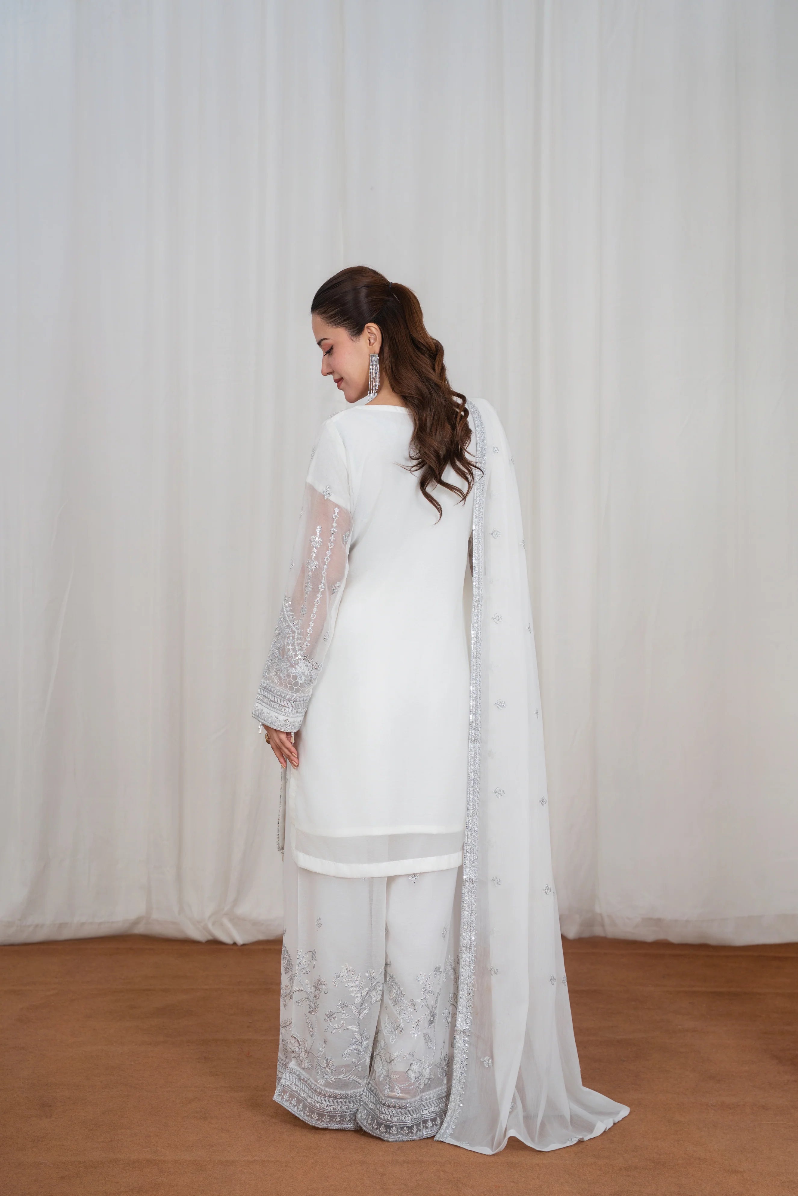 Noorah Festive White