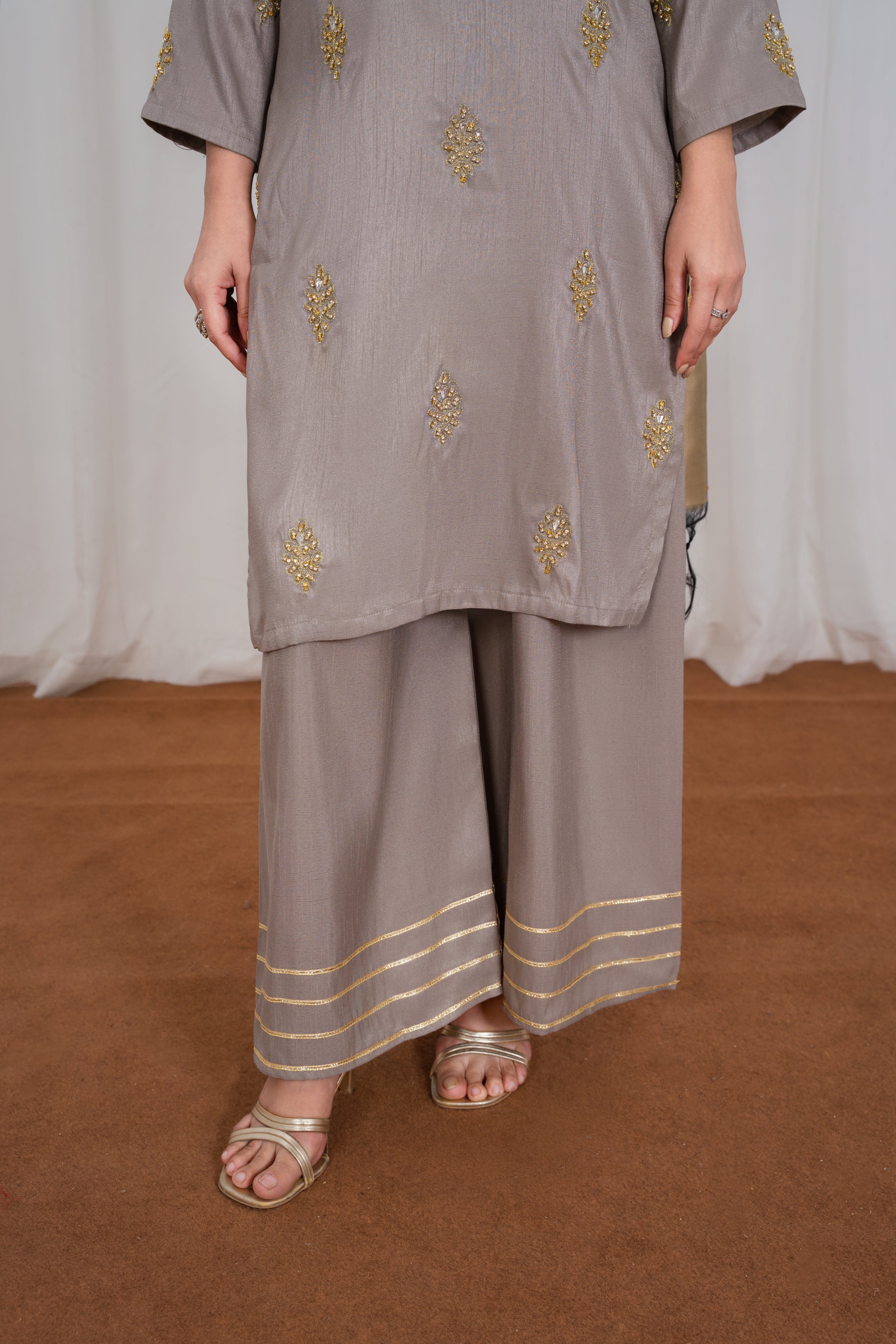 IZEL Raw Silk