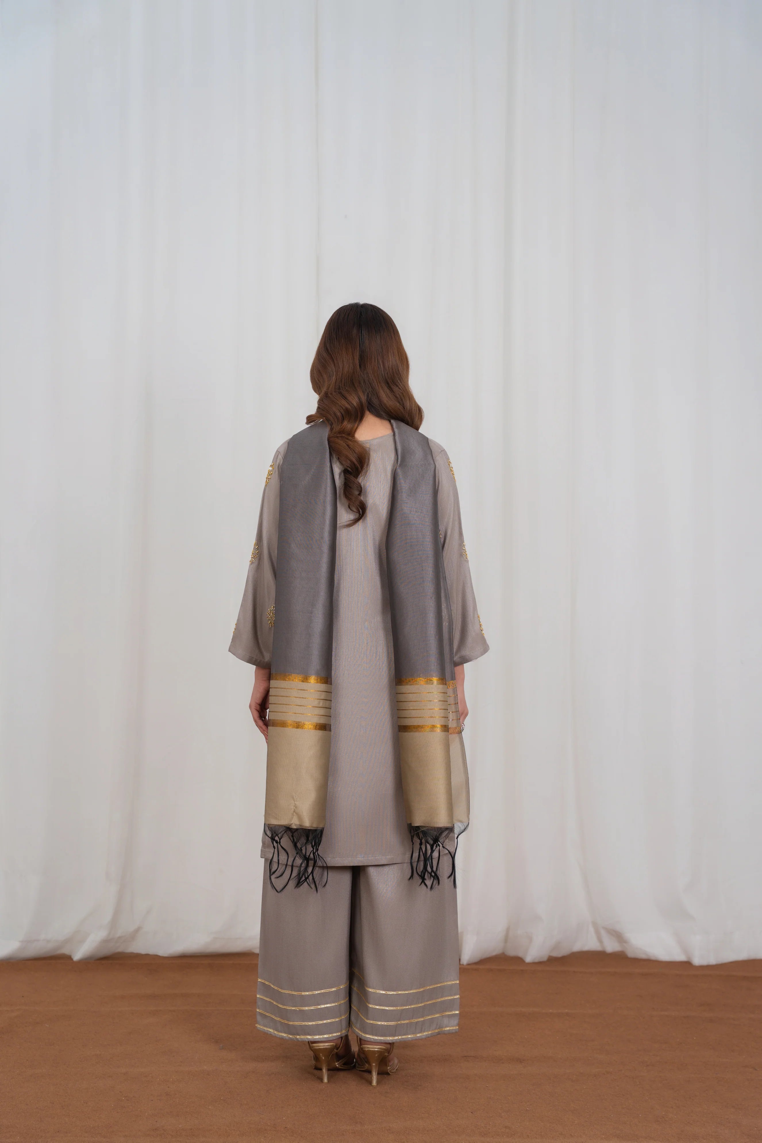 IZEL Raw Silk
