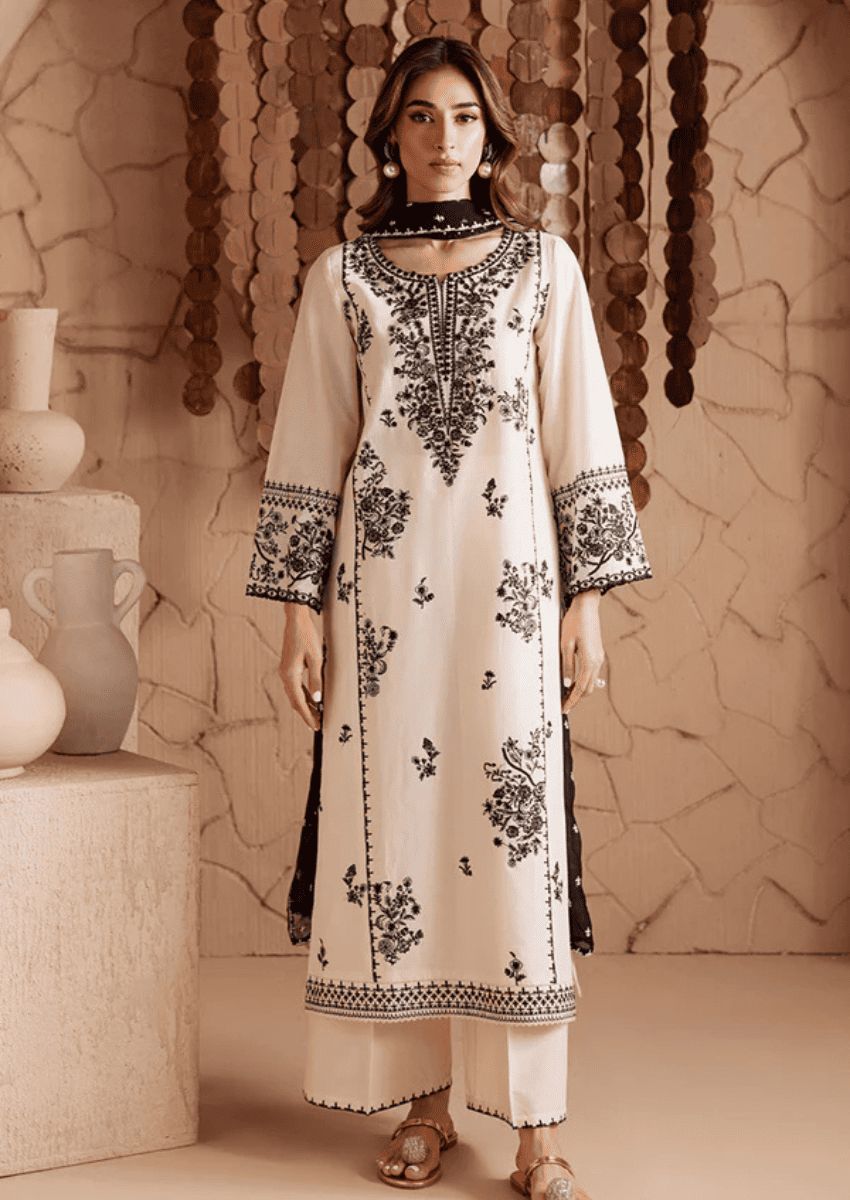 Allure Off white