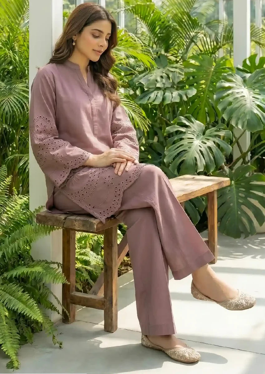 Dusty pink