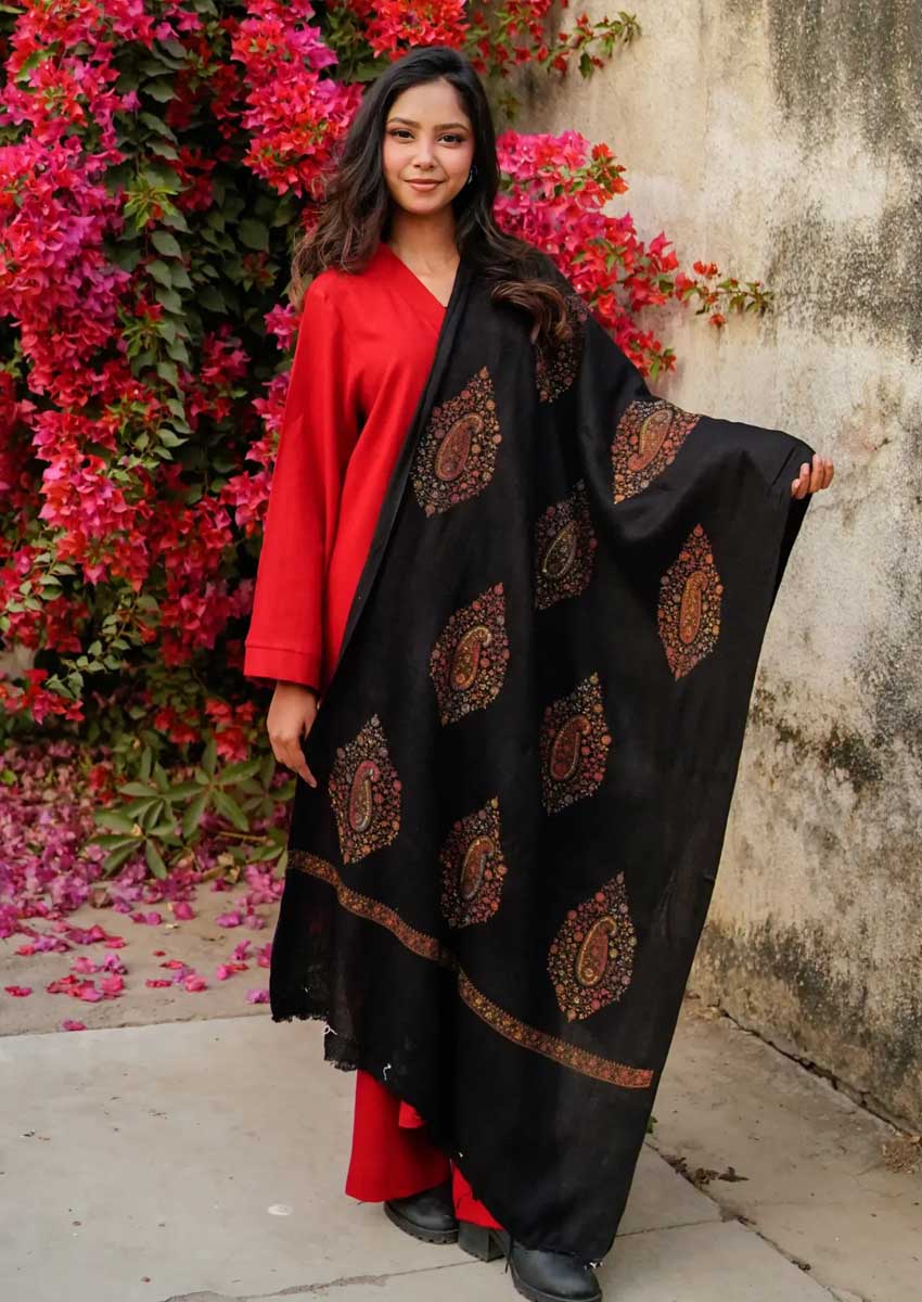 Black Shawl