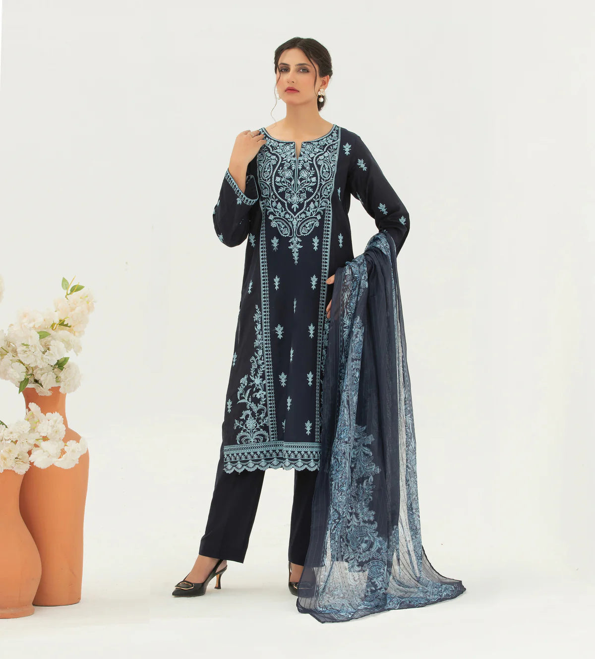 Signature Cotton Embroidered 3-Piece Set