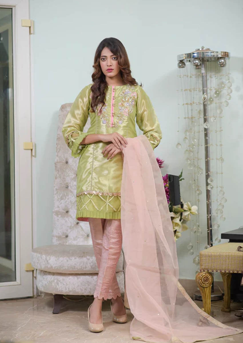ZEENAT by Ruby