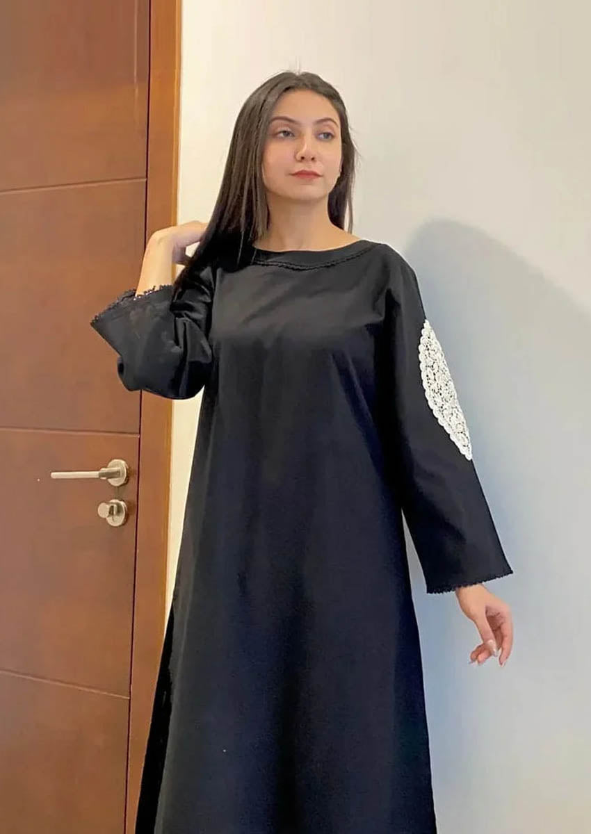 Jet Black Elegant