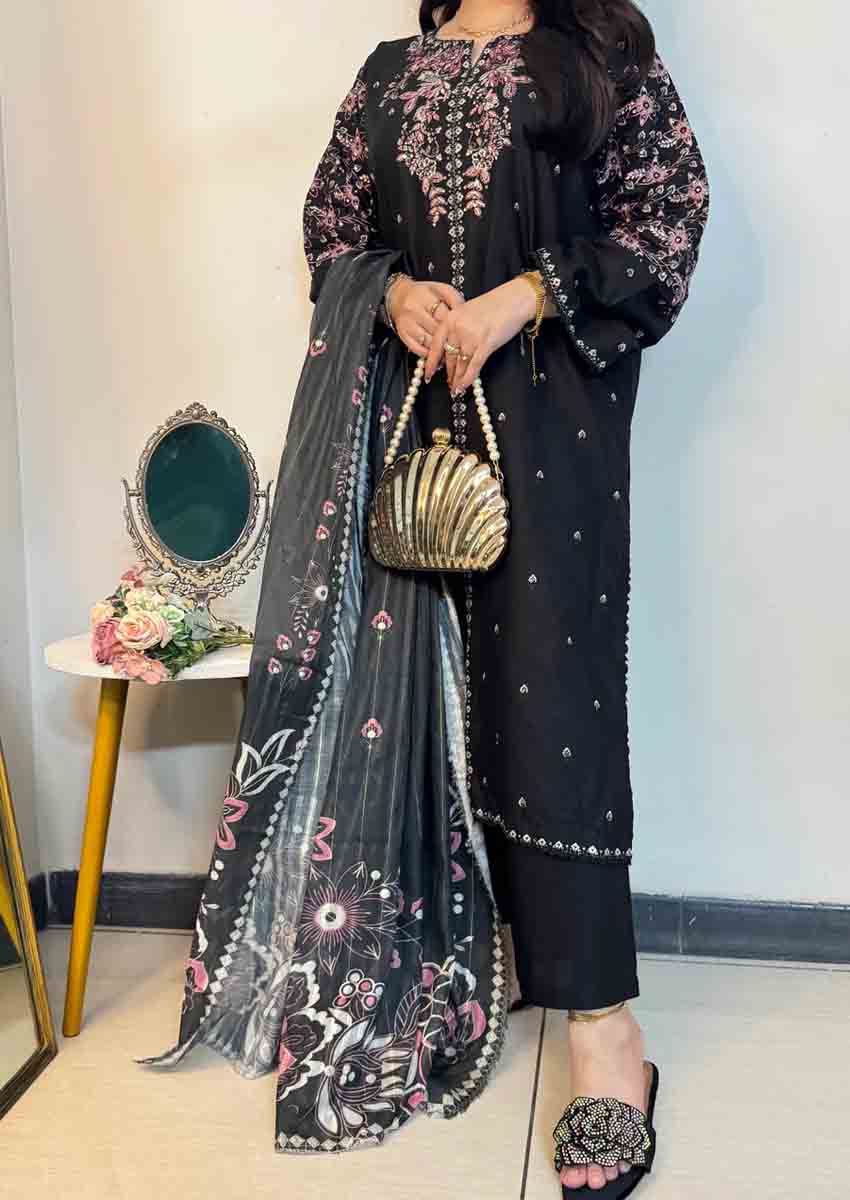ZARNISH BLACK