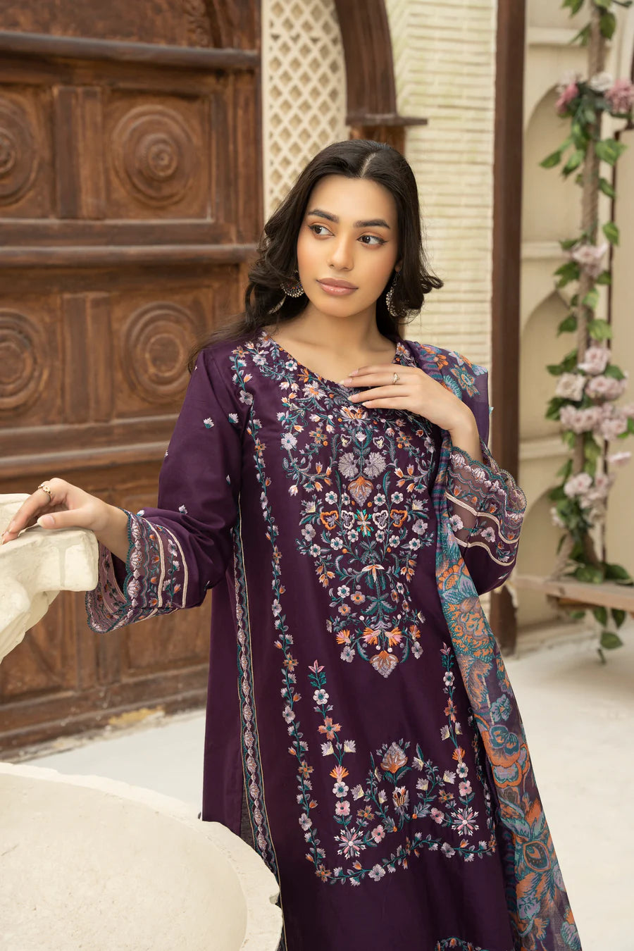 3 Piece Embroidered Lawn Suit