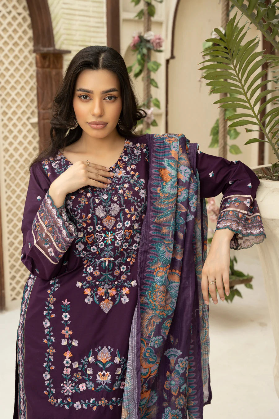 3 Piece Embroidered Lawn Suit