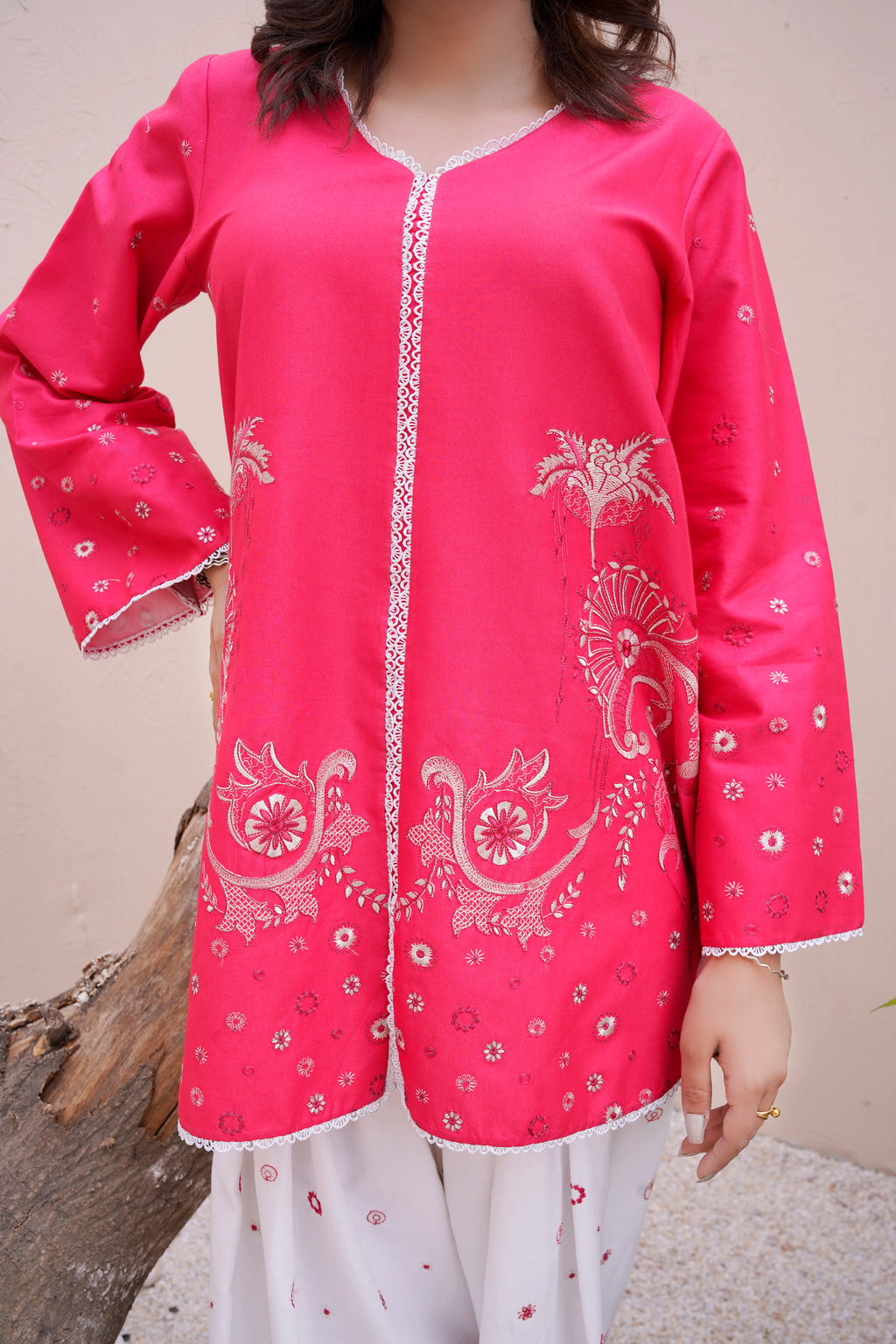 Ayla – Embroidered 2-Piece Kurta Set