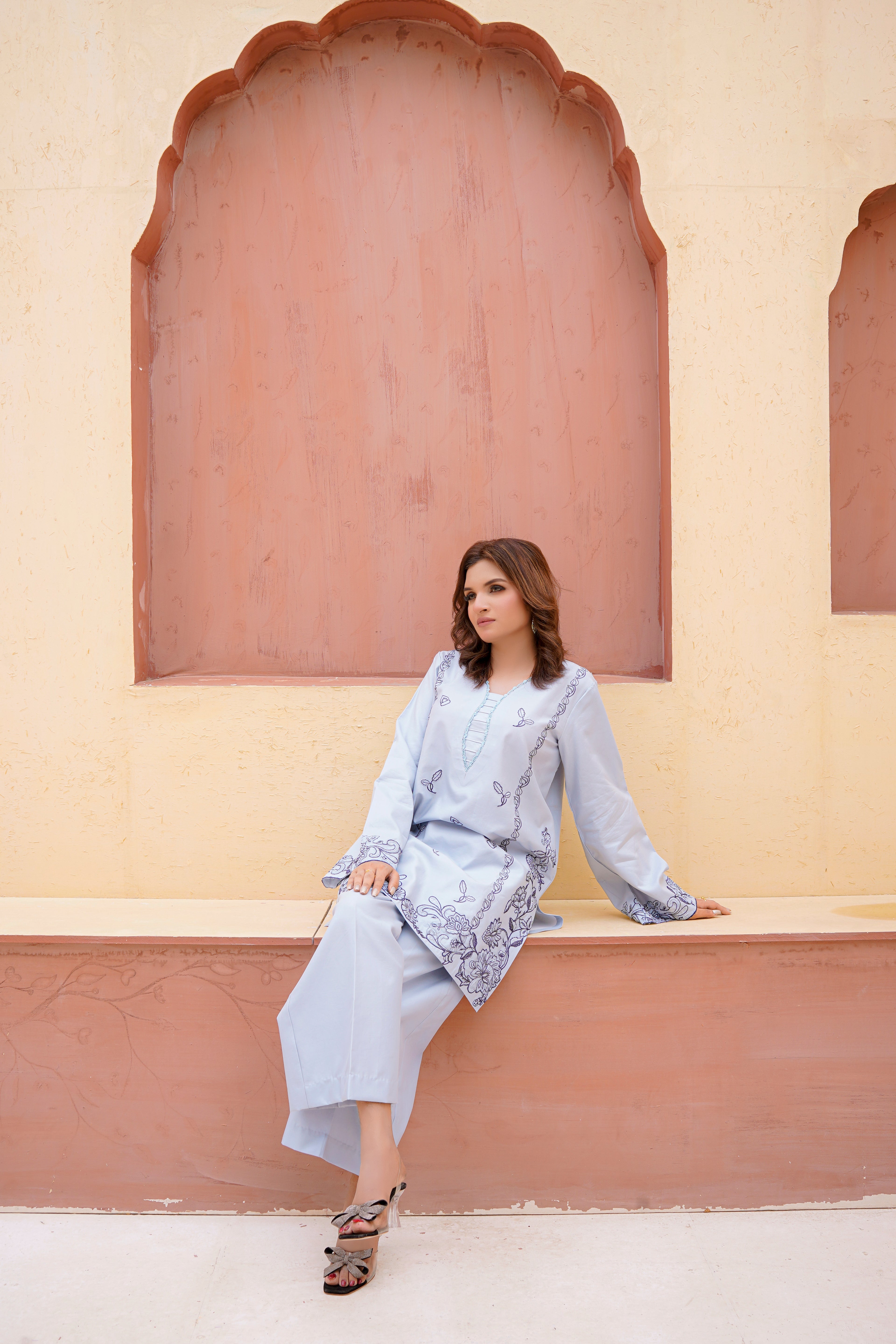 Zaria – Embroidered 2-Piece Kurta Set