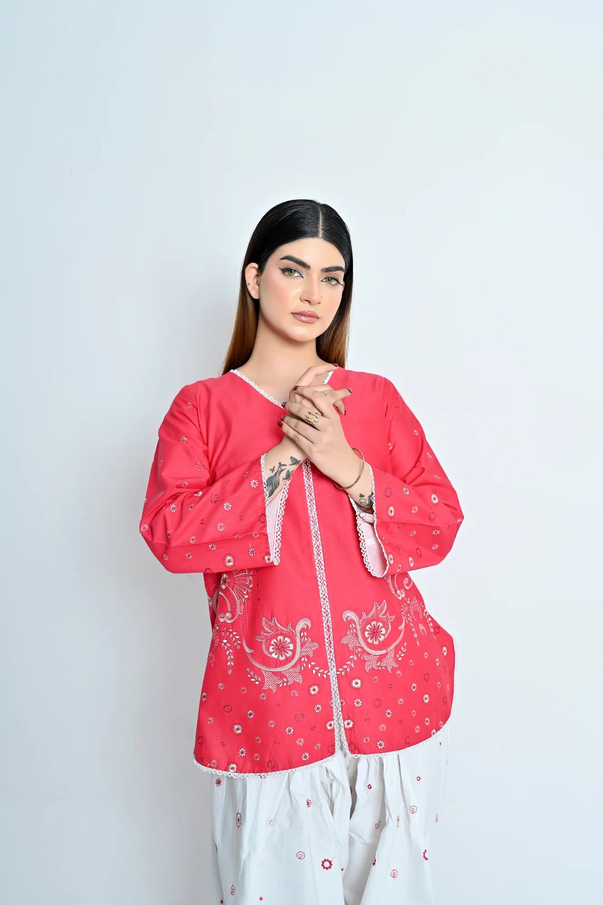 Ayla – Embroidered 2-Piece Kurta Set