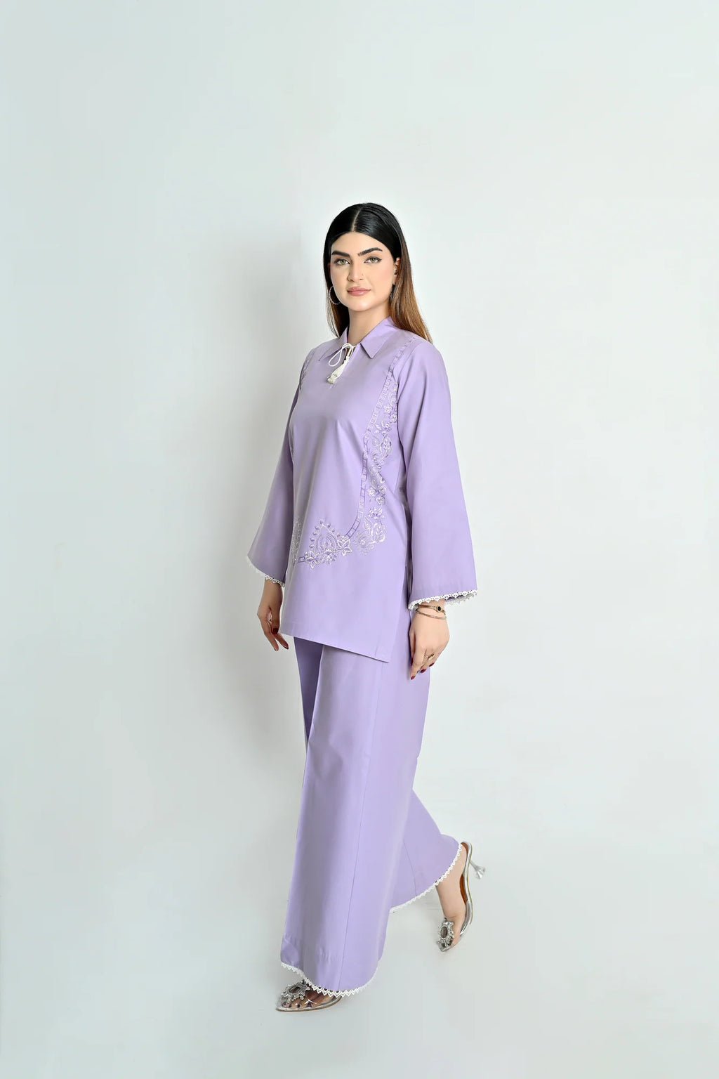 Abeer – Embroidered 2-Piece Kurta Set