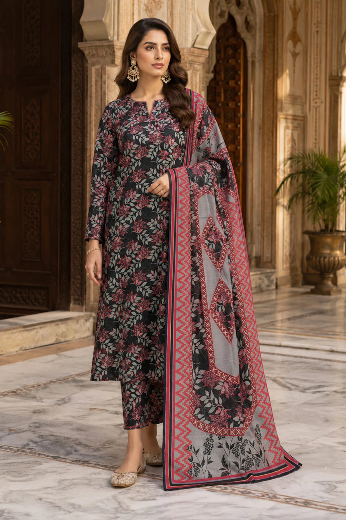 Farda F-37 : Unstitched Digital Printed Doria Lawn 3pc