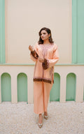 Meira – Embroidered 2-Piece Kurta Set